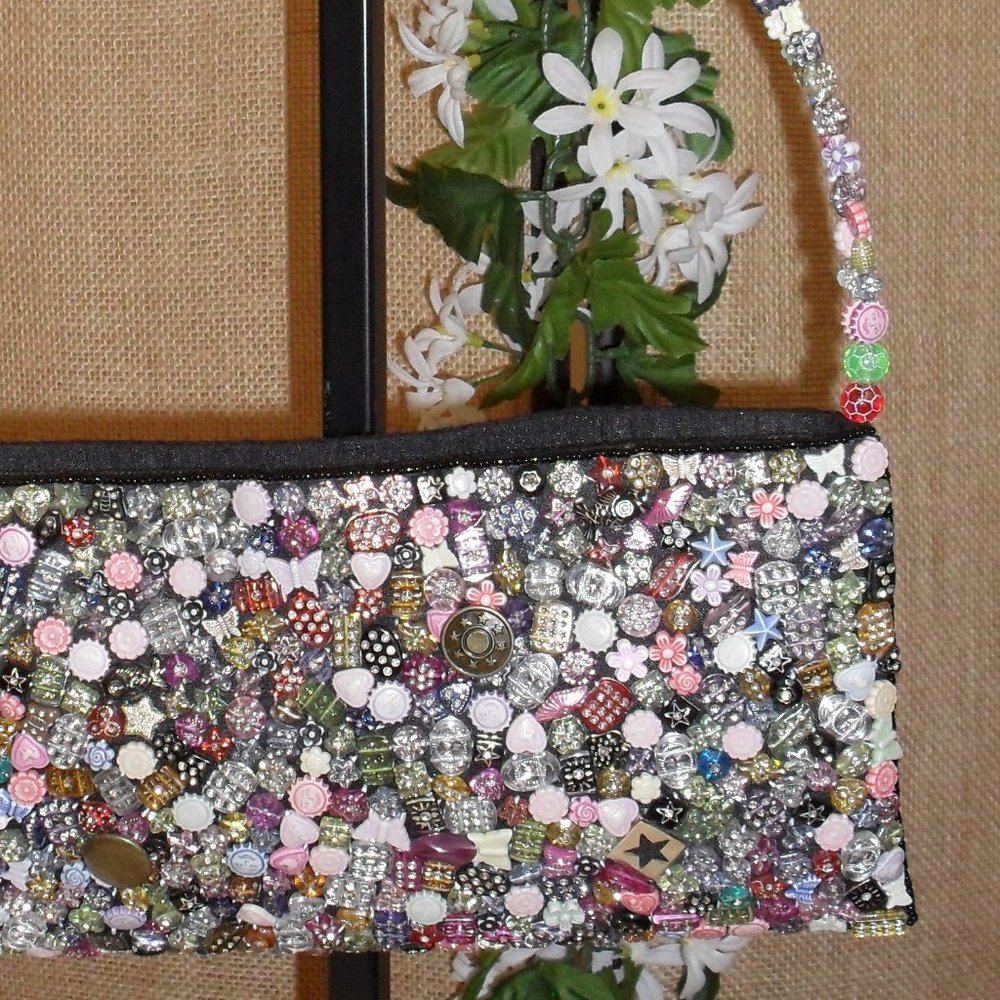 Unique Beaded Handbag - Picture 2 of 12